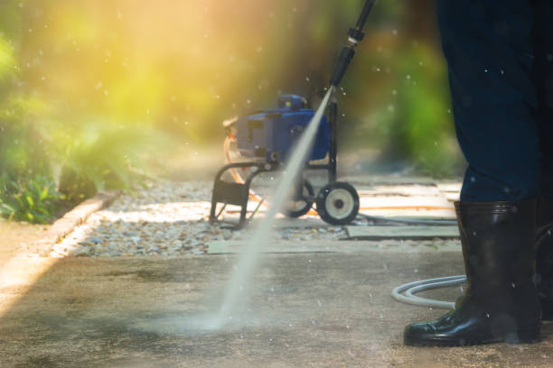 Best Pool Deck Cleaning  in Fort Myers, FL